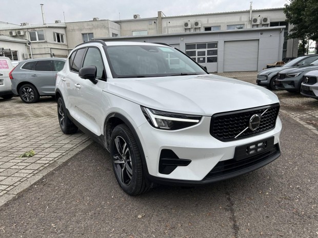 Volvo XC40 2.0 [B4] Mhev Plus Dark DCT Kiemelt...